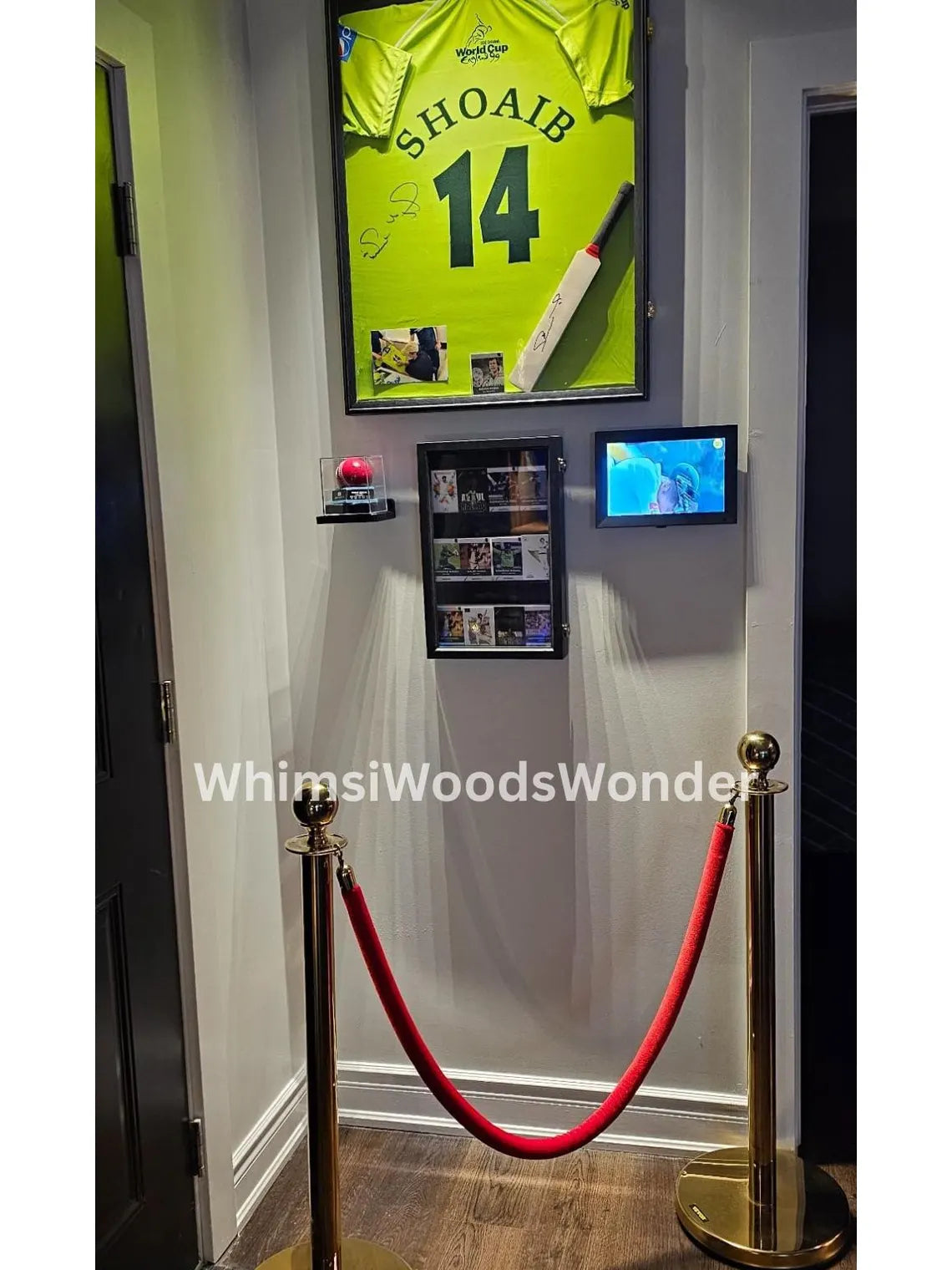 Wooden Jersey Frame Display Case | Sports Jersey Frame | Jersey Shadowbox | Sports Team Gift | Jersey Display | Gift For Him